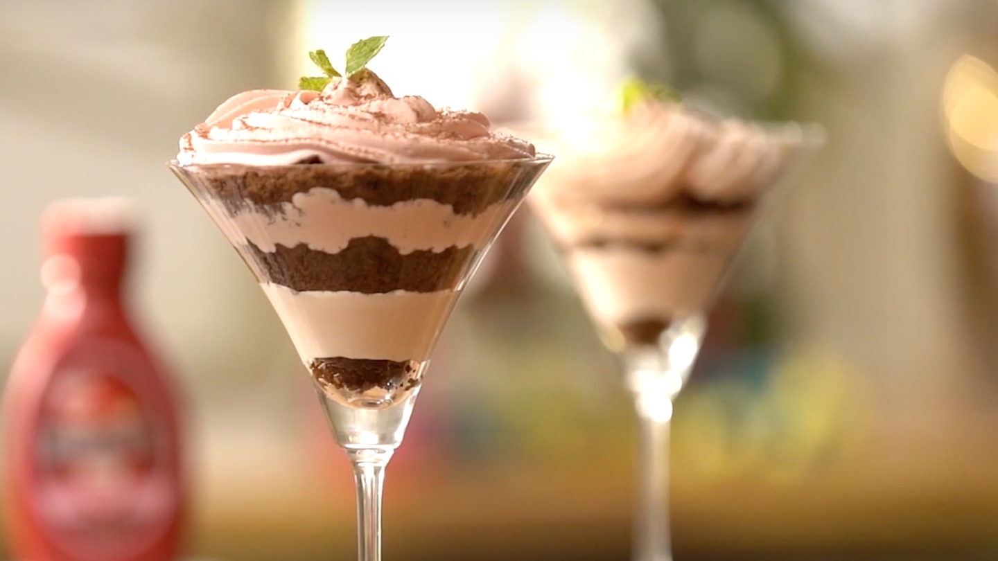 HERSHEY'S Strawberry Flavored Tiramisu